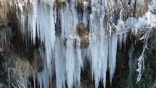 Buz tutan kanyonun görsel şöleni büyüledi