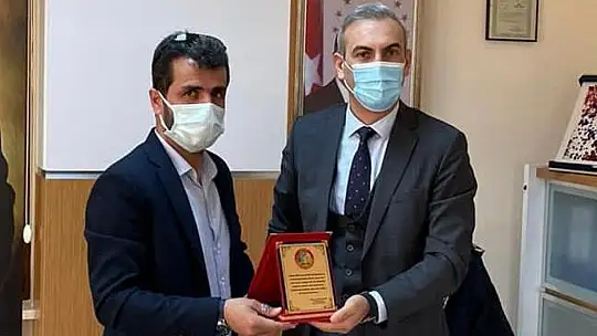 Ayhan'ı ziyaret ederek Polis Haftası'nı kutladılar