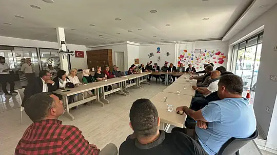 Aday Otgöz, 'Gece Uyumak, Gündüz Durmak Yok!'