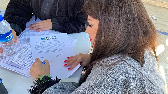 VATANDAŞLARDAN AFET BÖLGESİNE YARDIM