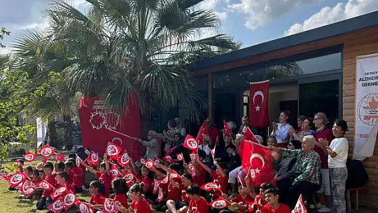 Alzheimer Derneği'nde anlamlı kutlama