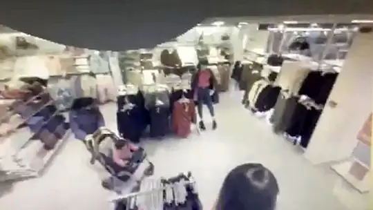 ÇALDIĞI EŞYALARI BEBEK ARABASINA KOYAN ŞAHIS YAKALANDI