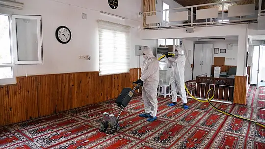41 mahallede bulunan tüm camilerde temizlik çalışması başladı 