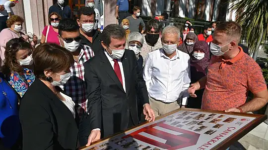 Çanakkale Şehit ve Gaziler Derneğinden valiyi ziyaret