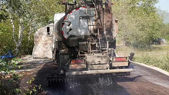 Başkan Akdenizli, Yapılan Hizmetleri Yakından Takip Ediyor