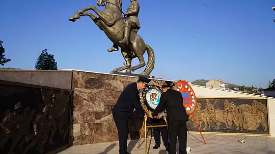 Seydikemer'de Büyük Önder Atatürk Saygı ve Özlemle Anıldı