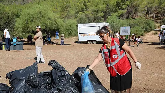CENNET KOYU'NU PIRIL PIRIL YAPTILAR