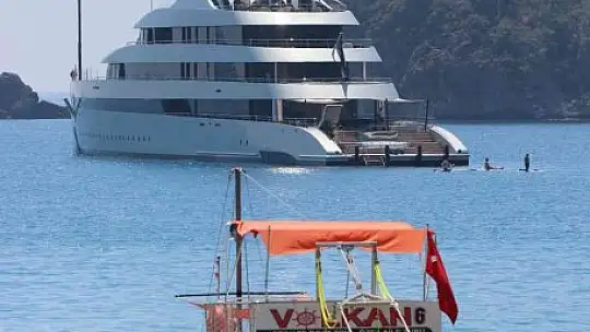 Çevre dostu mega yat 'Savannah' Ölüdeniz'e demir attı