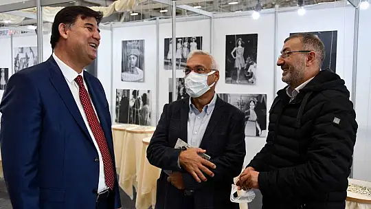 2. Craft İstanbul El Sanatları Fuarı'na Üzümlü Dastarı defilesi damga vurdu