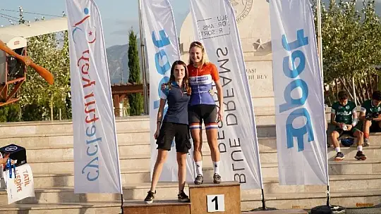 Dağ bisikletleri Fethiye'de şehre indi