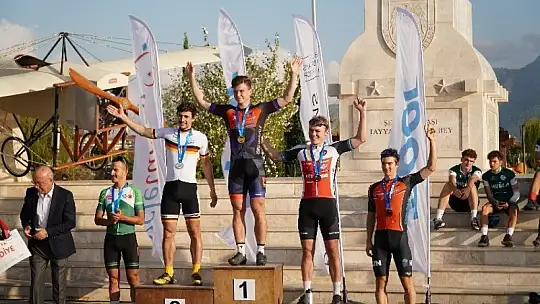 Dağ bisikletleri Fethiye'de şehre indi