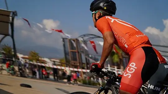 Dağ bisikletleri Fethiye'de şehre indi