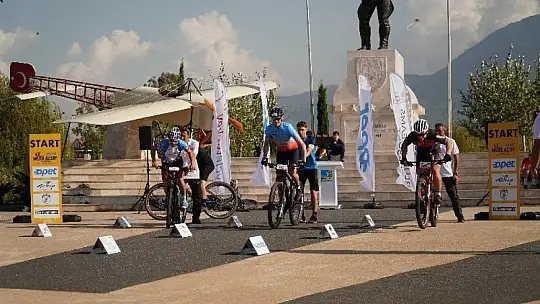 Dağ bisikletleri Fethiye'de şehre indi
