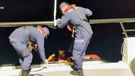 DALAMAN'DA 63 DÜZENSİZ GÖÇMEN KURTARILDI