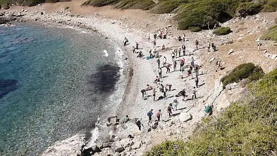 Datça'da Ata'ya saygı yürüyüşü