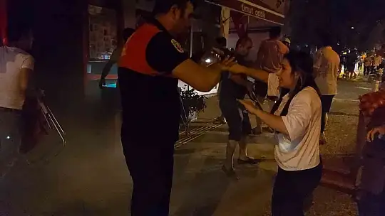 Datça'da bir zincir market şubesinde çıkan yangında maddi hasar meydana geldi