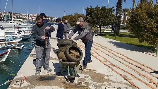 Datça'da deniz dibi temizliği yapıldı