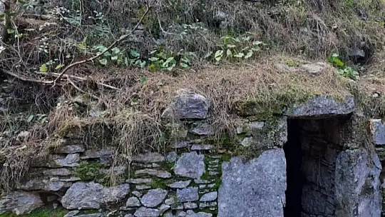 Datça'da Hızırşah Sarnıcı içi ve etrafı temizlendi