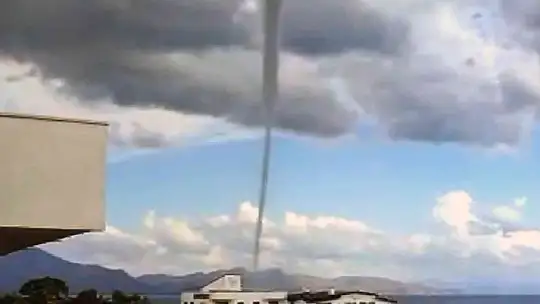 DATÇA'DA KORKUTAN DEV HORTUM