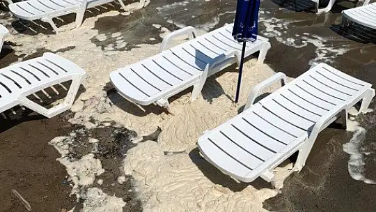 Datça sahilinde tedirgin eden görüntü