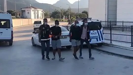 Deniz yolu ile kaçarken yakalanan FETÖ'den ihraç emniyet müdürleri tutuklandı