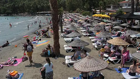 Denizi görünce virüsü unuttular