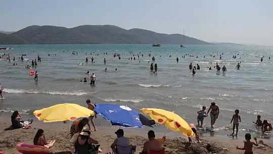 Denizi görünce virüsü unuttular