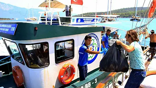 Denizlerden 3.5 milyon ton atık toplandı