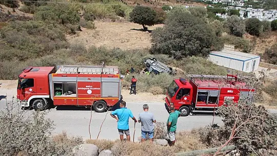 Dereye devrilen otomobildeki kadın yaşamını yitirdi