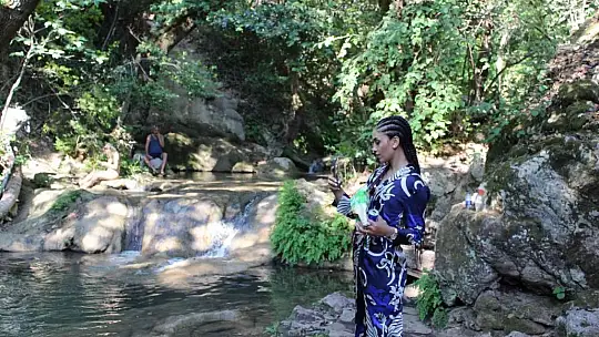 Doğanın gizli hazinesi Turgut Şelalesi ziyaretçi akınına uğruyor