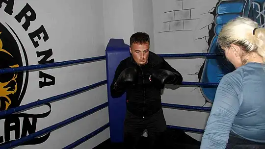 Dolmuşta oturduğu koltuğu kırınca 77 kilo zayıfladı