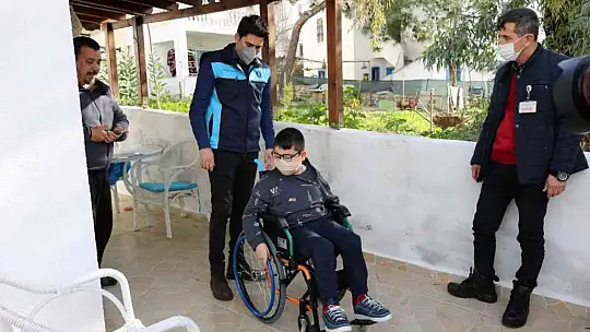 Doruk, tekerlekli sandalyesine kavuştu