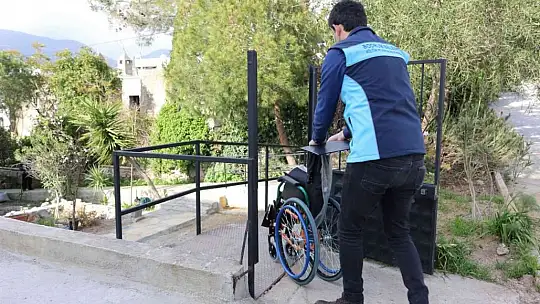 Doruk, tekerlekli sandalyesine kavuştu