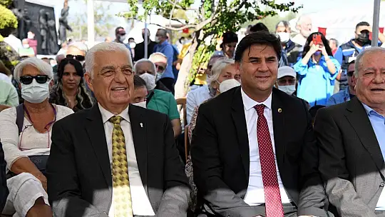 Sen de Gel Down Kafe hizmete açıldı