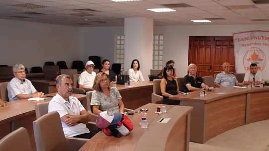 ALZHEİMER DERNEĞİ'NDEN TOPLANTI