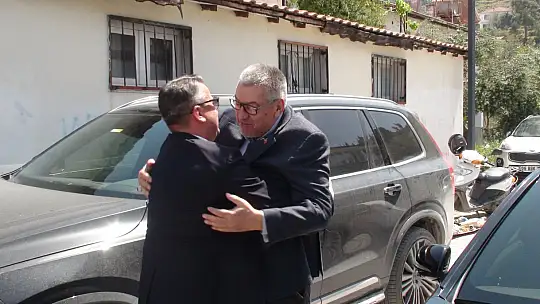 SAKICI'DAN İYİ PARTİ'YE ZİYARET