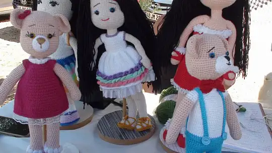 EL EMEĞİ ÜRÜNLER SAHİPLERİNİ BEKLİYOR