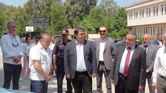 Japon Firmasından Öğrencilere Son Model Araba