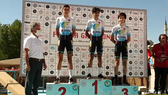 Pedallar Seydikemer'de Çevrildi