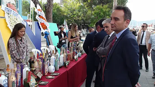 'GERİ DÖNÜŞÜM GERİ DEĞİL, İLERİ DÖNÜŞÜMDÜR' SERGİSİ AÇILDI