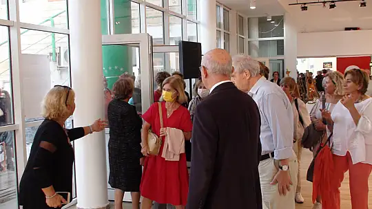 ÇAĞDAŞ AMATÖR RESSAMLAR SERGİSİ AÇILDI