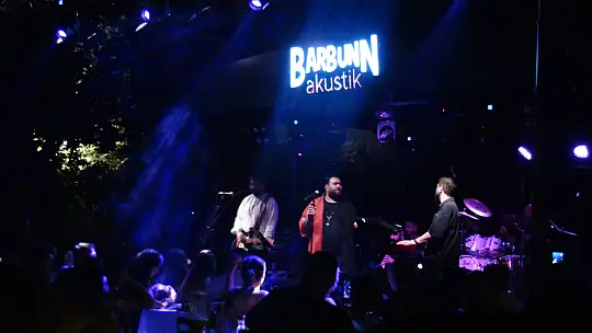 'Sakiler' Barbunn'da kulakların pasını sildi