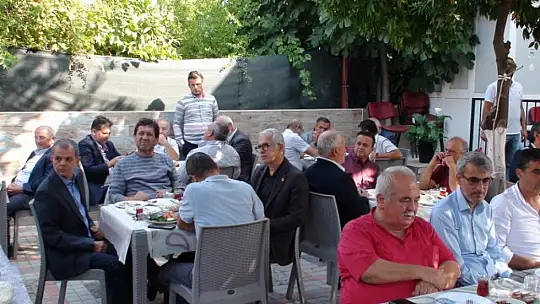 BAŞKAN DEMİR MUHTARLARLA BİR ARADA