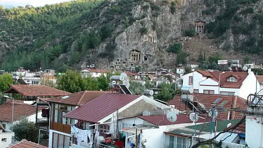 AZİZ ÇETİNKAYA SERGİSİ HALKLA BULUŞUYOR