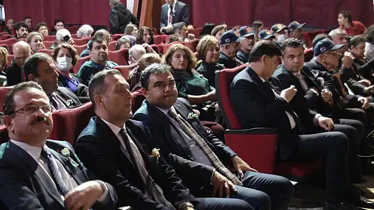 ÖĞRETMENLER GÜNÜ TÖRENLE KUTLANDI