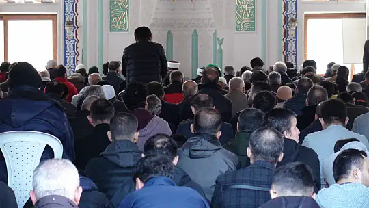 FETHİYE YENİ CAMİİ'DE DEPREMZEDELER İÇİN DUA EDİLDİ