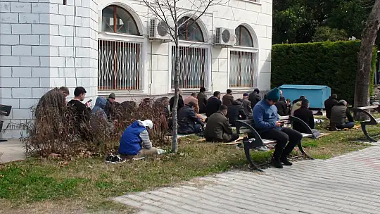 FETHİYE YENİ CAMİİ'DE DEPREMZEDELER İÇİN DUA EDİLDİ