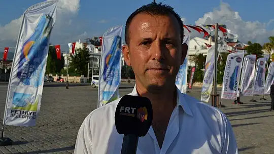 Cumhuriyet konvoyuna yoğun katılım