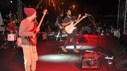 Vatandaşlar Cumhuriyet Konseri ile Coştu