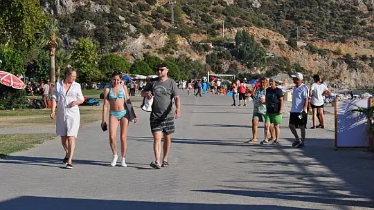 Ölüdeniz'de sezon bitmiyor